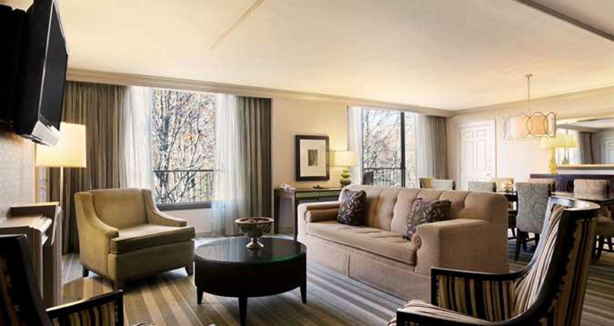 Hilton Westchester Rye Brook Εξωτερικό φωτογραφία